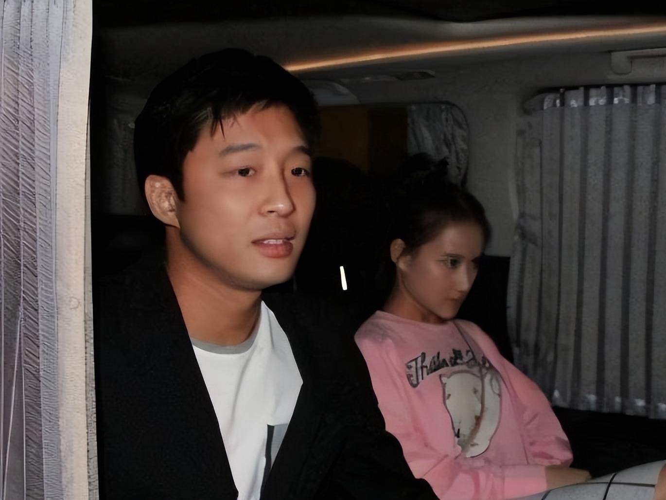 曝霍启刚亲弟与何超欣联姻,男方感情经历曝光,两点暴霍家不易进_霍启