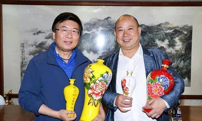 电视名嘴韩乔生将解说游泳和拳击,直言想出书_资料_比赛_奥运