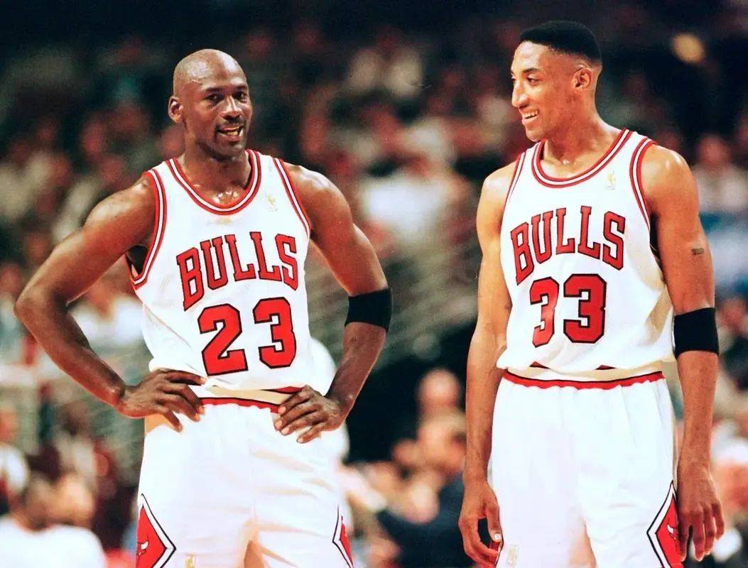 活塞,1人,伊赛亚-托马斯1988年:湖人,3人,魔术师,詹姆斯-沃西,贾