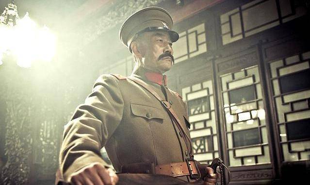 副官赌场输光50万军费想要自杀,张作霖寄送100万:先把赌债还了_韩麟春