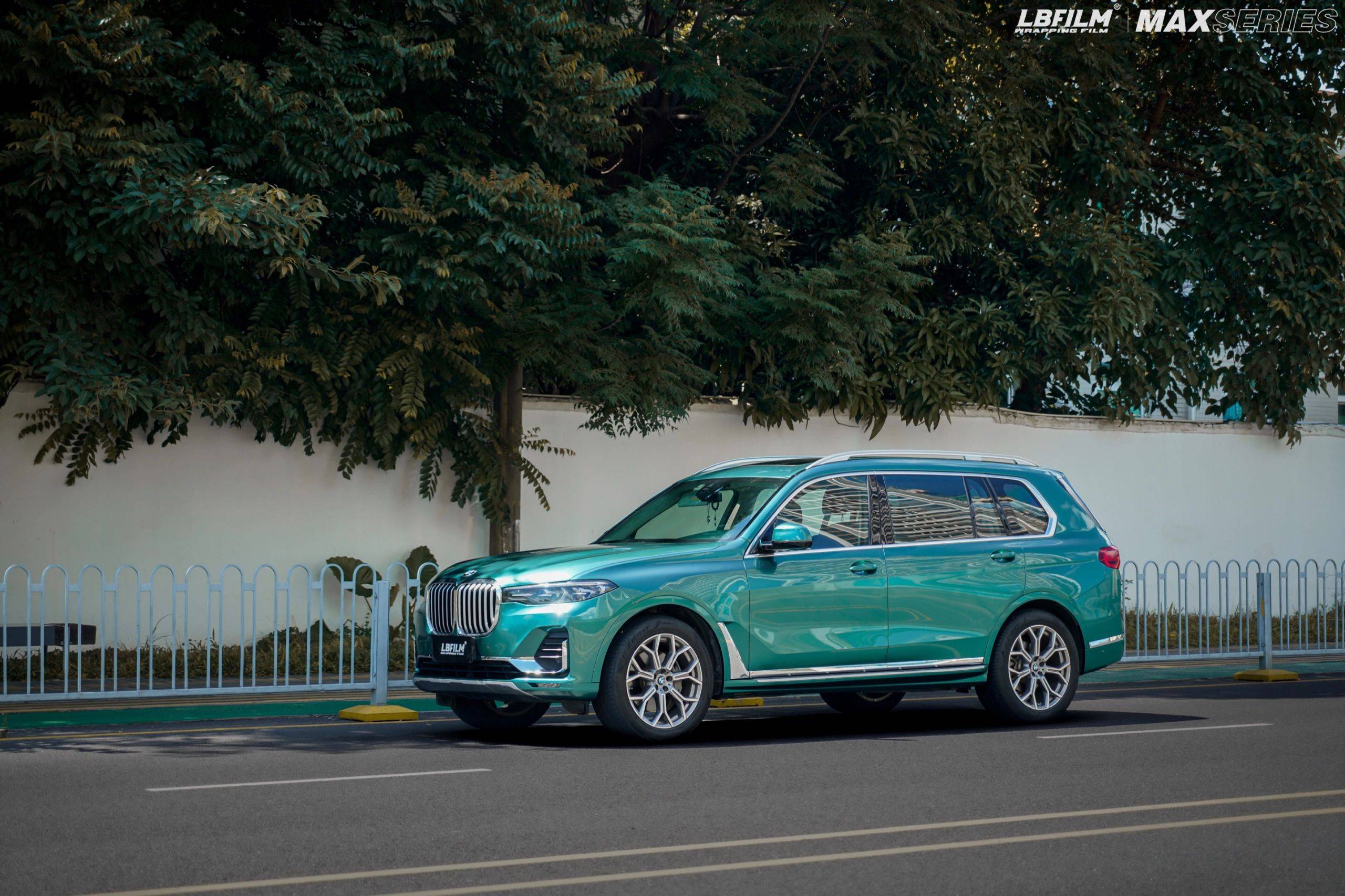 lb改色膜液态金属孔雀绿,冷色调颜色中非常治愈的颜色_搜狐汽车_搜狐