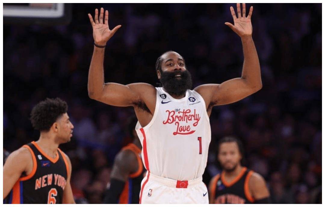 哈登进退两难!厚着脸皮回费城还是硬杠到底_拉德_交易_快船队