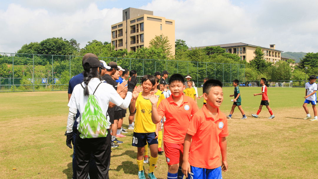 青苗青训|全国足球发展重点城市(梅州)2013年龄段精英训练营圆满完成