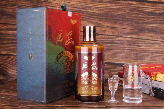 三粮液和五粮液啥关系?很多人都误会了!_工艺_口感_优优