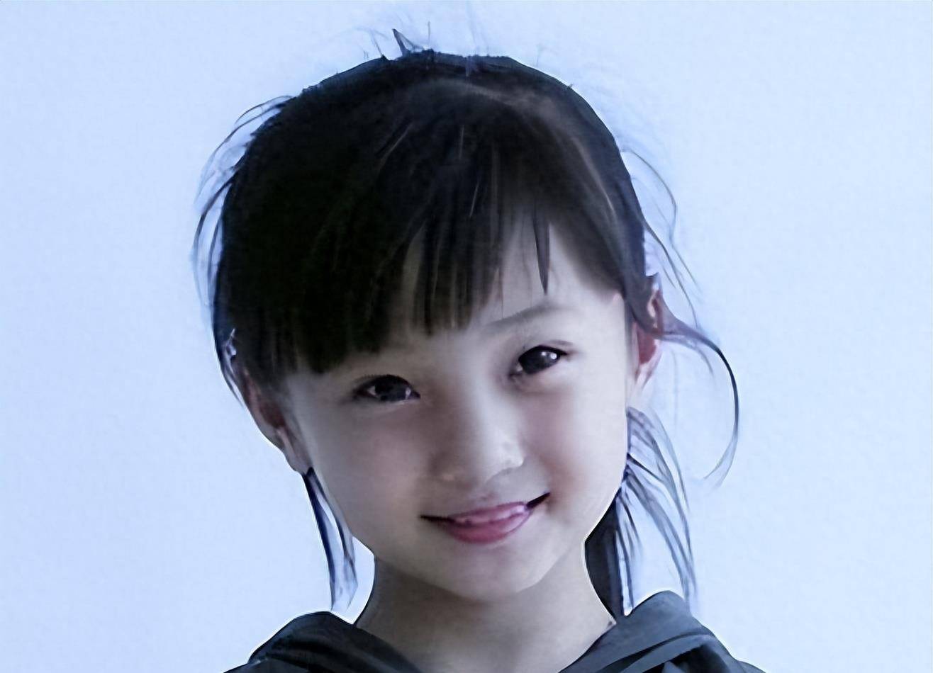 被"交换人生"15年后,林妙可和杨沛宜的差距,一个天上一个地下_张艺谋