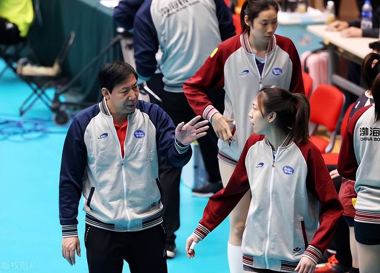 蔡斌如果下课 新教练人选 会是朱婷恩师郎平或李盈莹伯乐王宝泉吗