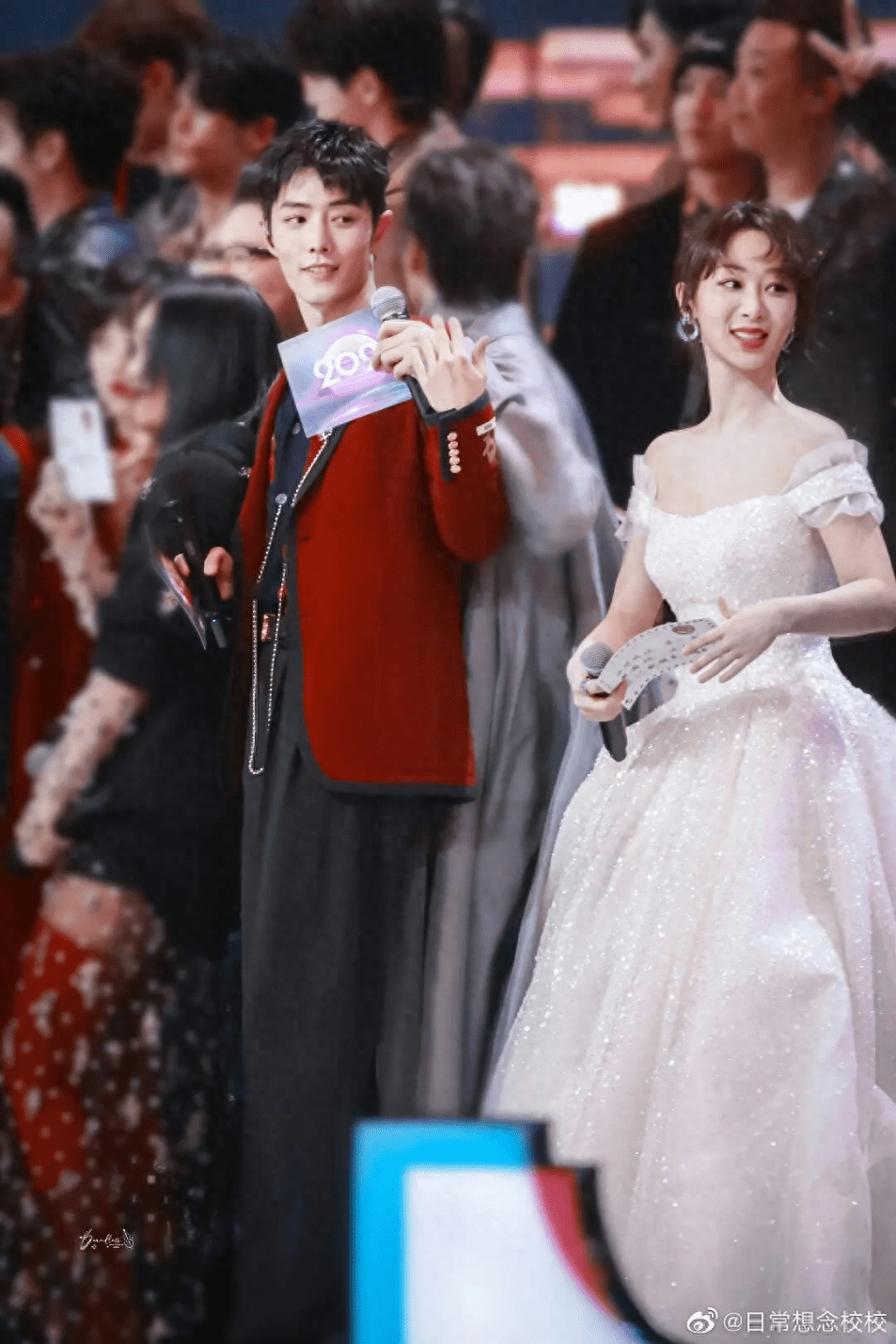 肖战对杨紫的称呼引网友热议!