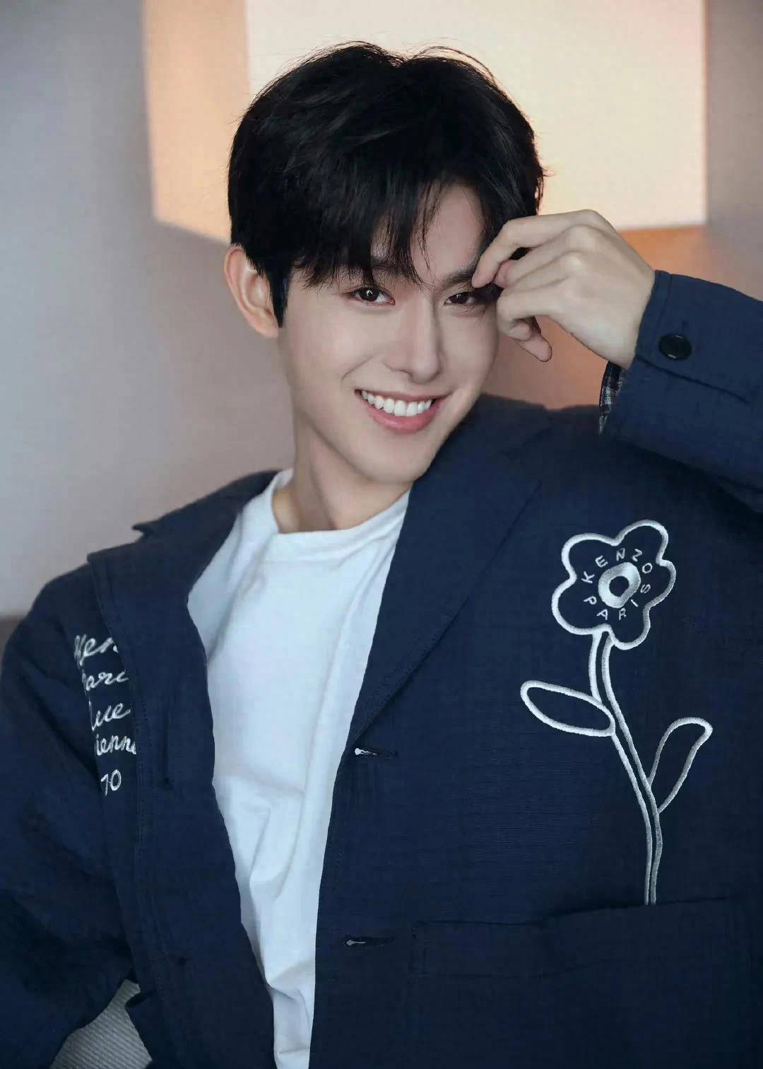 21娱乐瓜:龚俊任嘉伦檀健次赵露思吴磊关晓彤金晨文咏珊田嘉瑞_活动