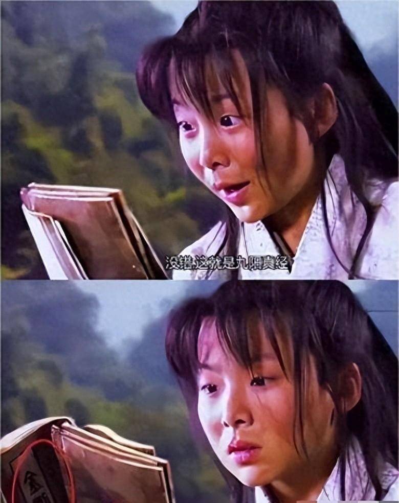 男演员接电话还专门拿反手机,难道颠倒拿手机听声音更清楚吗?