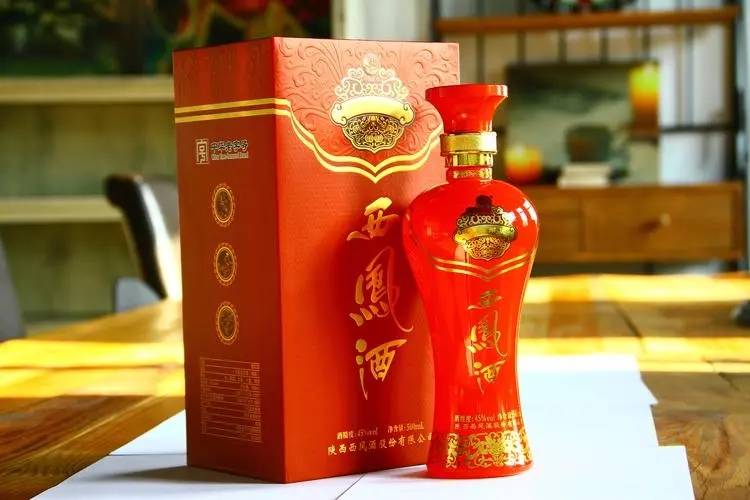 除了省内外版本的区别外,还特别推出了电商版,三个版本的口感大同小异