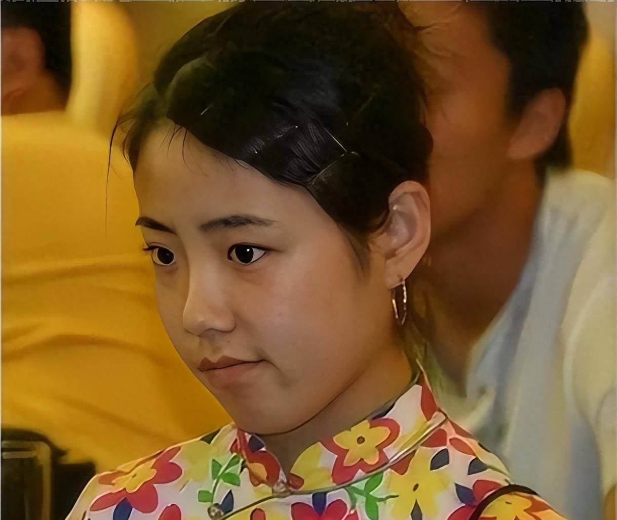 后因"潜规则"被雪藏,现状令人唏嘘_曹佳睿_离开_角色