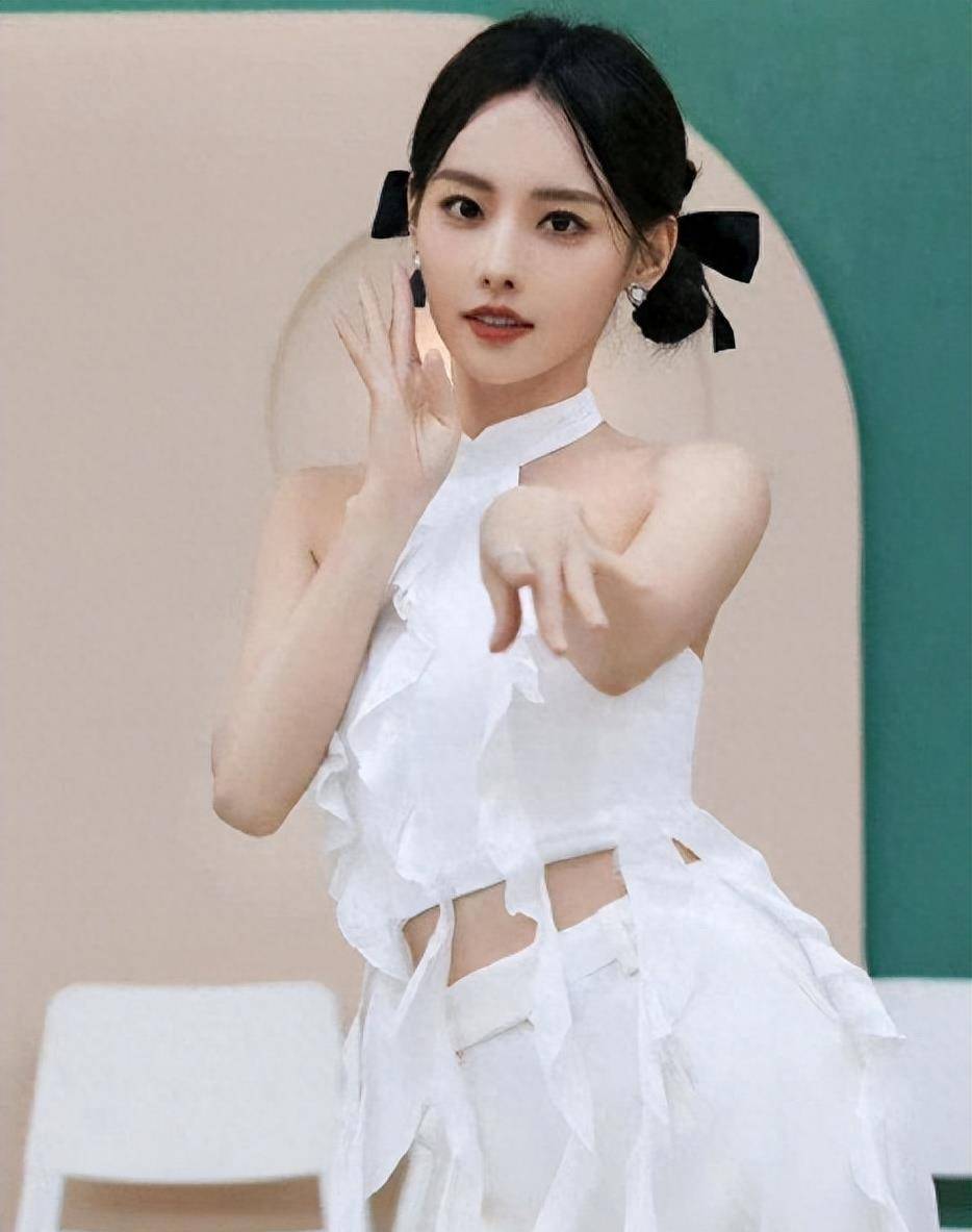 张小斐和张嘉倪同框,这才是顶级的气质和骨相!_麦超_小三_妻子