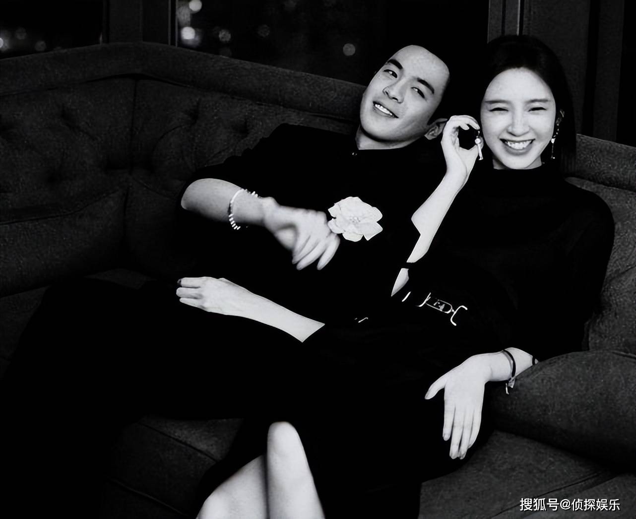 唐艺昕近照被指小腹凸出,疑似怀二胎,本人幽默辟谣:没有二胎_张若昀