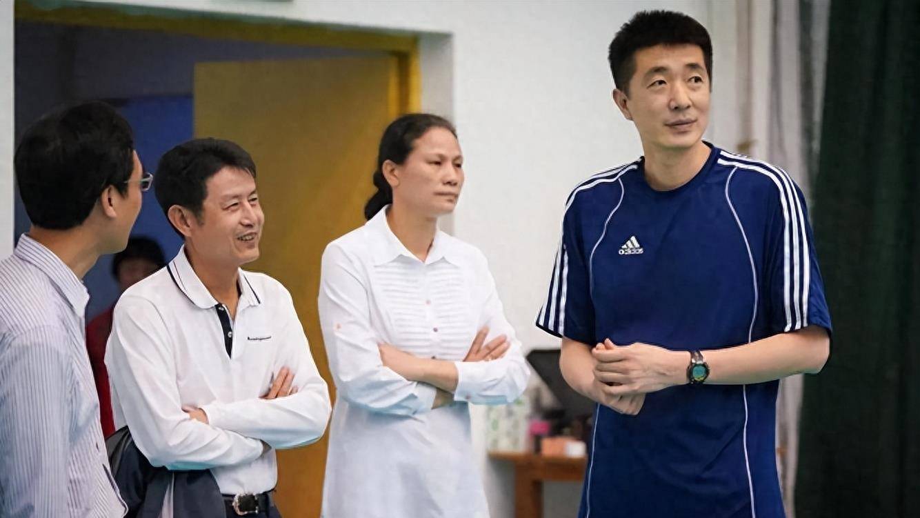 接班人2选1,郎平无缘了,黑马或亚运上任_球迷_体育_教练