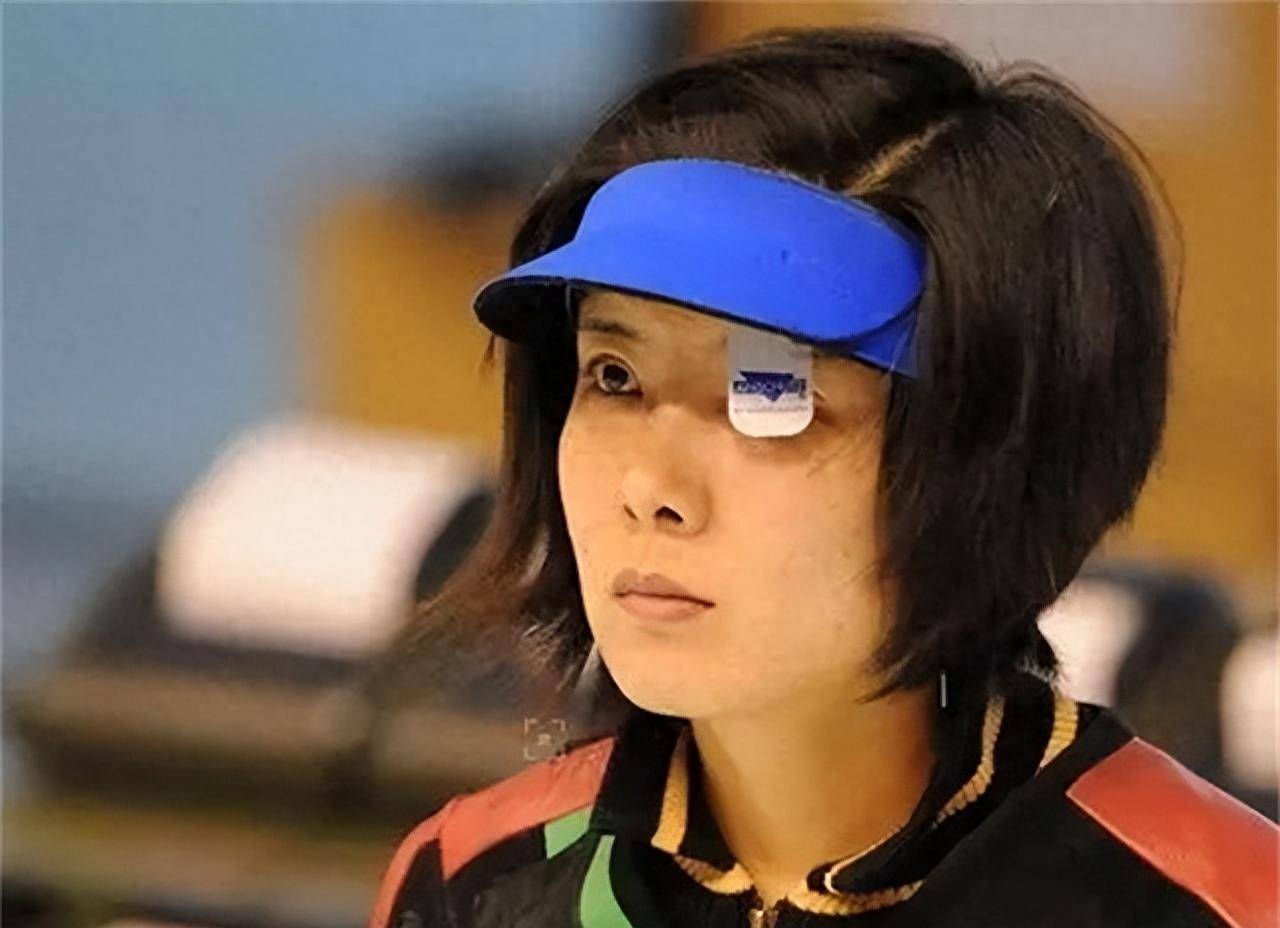 奥运冠军杜丽近况:年过40仍韵味十足,从满脸痘蜕变成颜值女神_庞伟