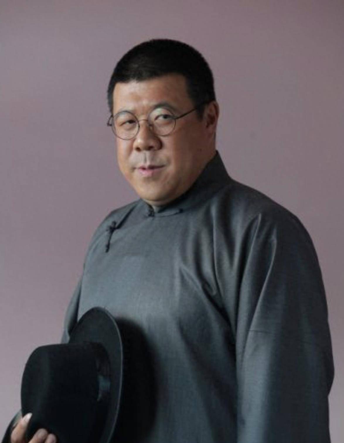 演员秦卫东:喝酒毁2段婚姻,如今瘦到脱相,他到底经历了什么?