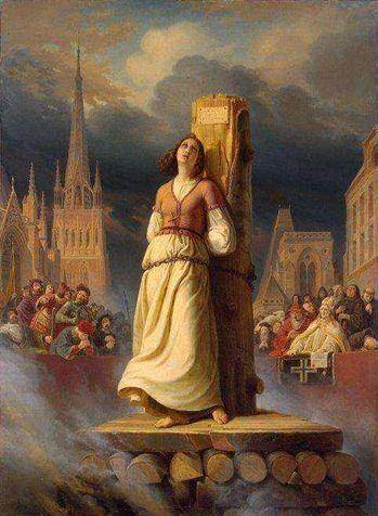 女囚尸体还有余热,就被围观民众分尸_鲜血_因为_女孩