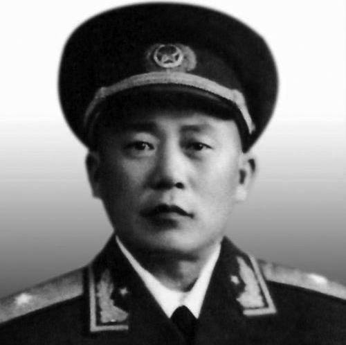 这位少将去世后,老泪纵横,哭得一塌糊涂_许世友_袁克服_张国焘