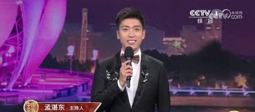 cctv-2财经频道的主持人主持人孟湛东和cctv-7国防军事频道的主持人