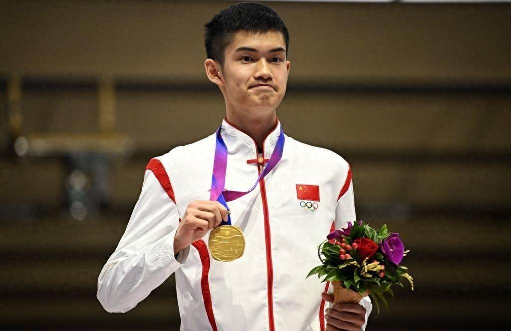 盛李豪吹响"胜利号" 五个月两破世界纪录他是最努