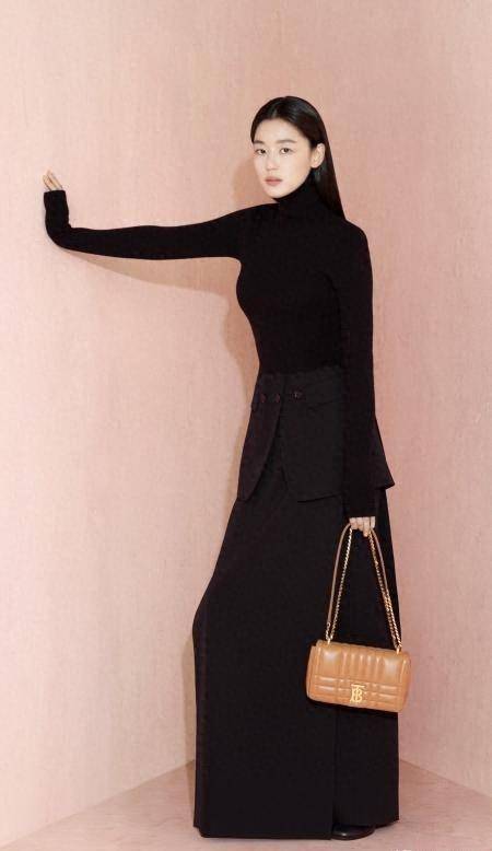 全智贤登burberry全球品牌大使_经典_作品_造型