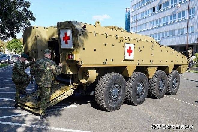 patria 向斯洛伐克交付首批 76 辆 amv xp 装甲模块化车辆_国防部长