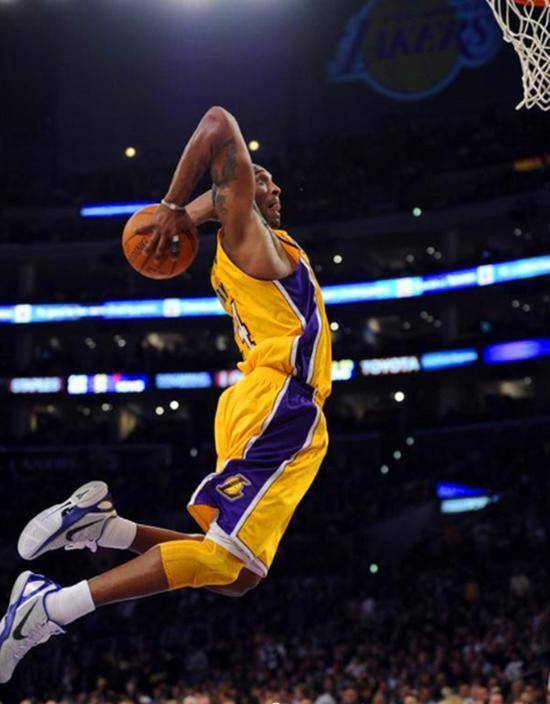 辟谣:科比垫脚帕金斯_拜纳姆_总决赛_因为