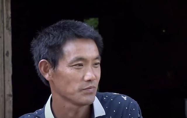 真实的"二舅":692分考上人大,失业21年,与5个孩子靠低保生活_伍继红