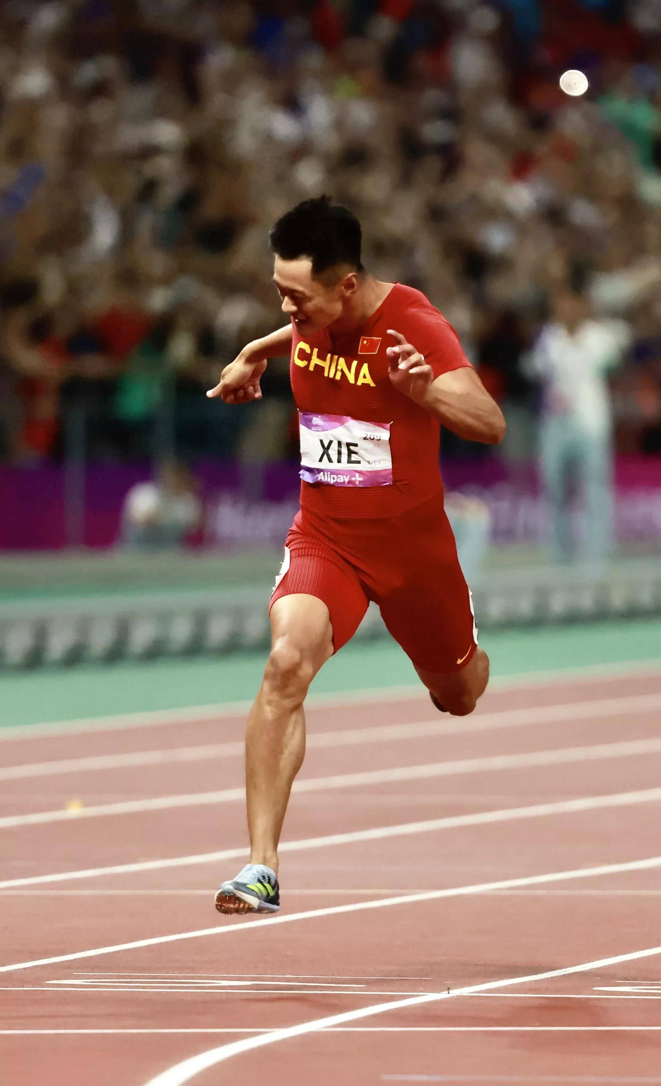 谢震业9秒97摘金,接棒苏炳添新晋亚洲百米飞人_亚运会_男子_比赛