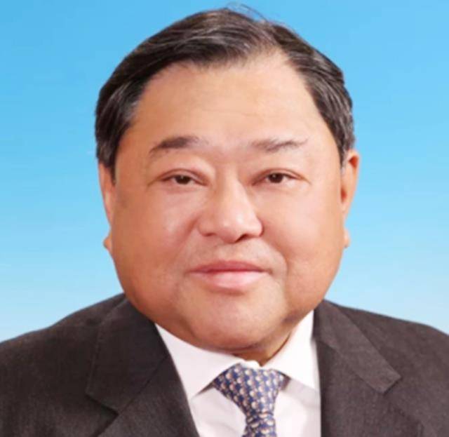 他挣百亿身家后发妻去世,转身娶发妻妹妹,晚年痴呆儿