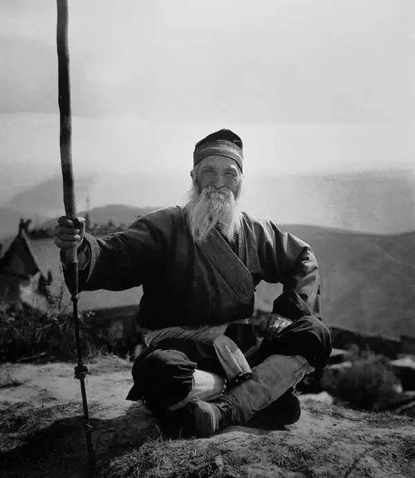 直击终南山的隐者:在等客人到来的尼姑,103岁的修行者_历史_lyxtea