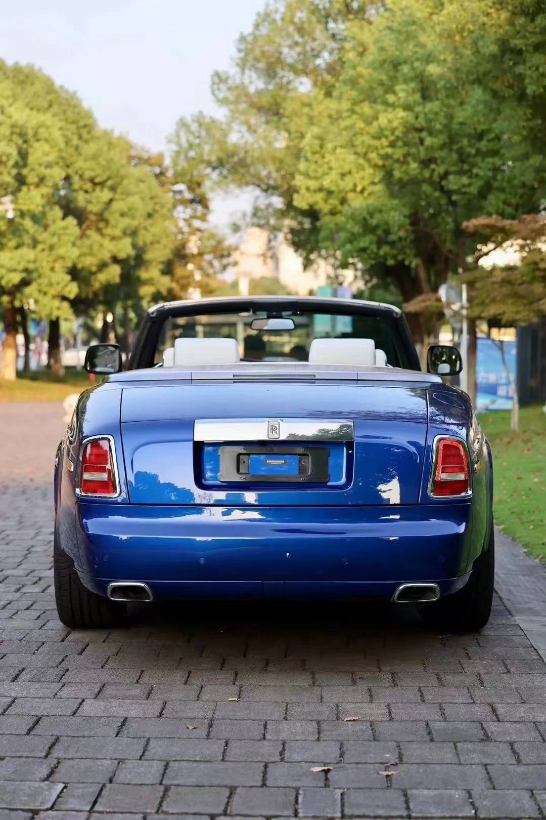 劳斯莱斯幻影飞行家敞篷_搜狐汽车_搜狐网