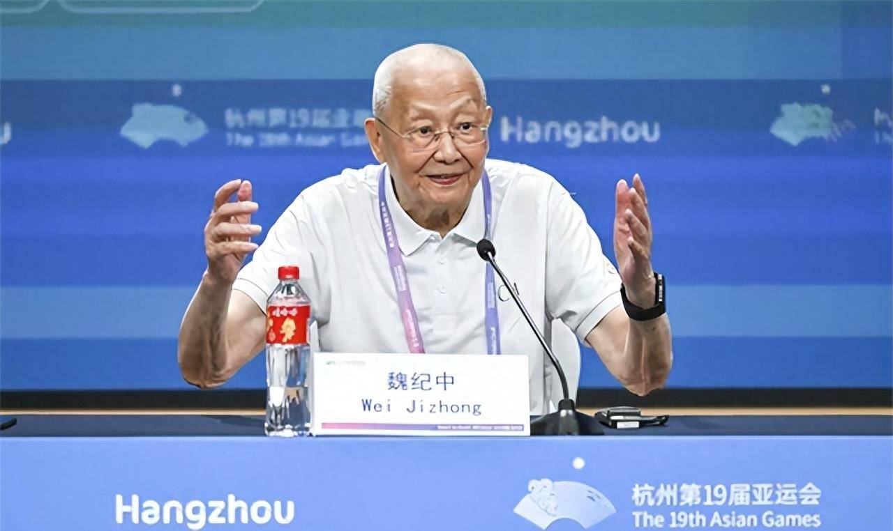 魏纪中回应介入女排乒乓球传闻,公开道歉接受批评_体育_未来_国乒