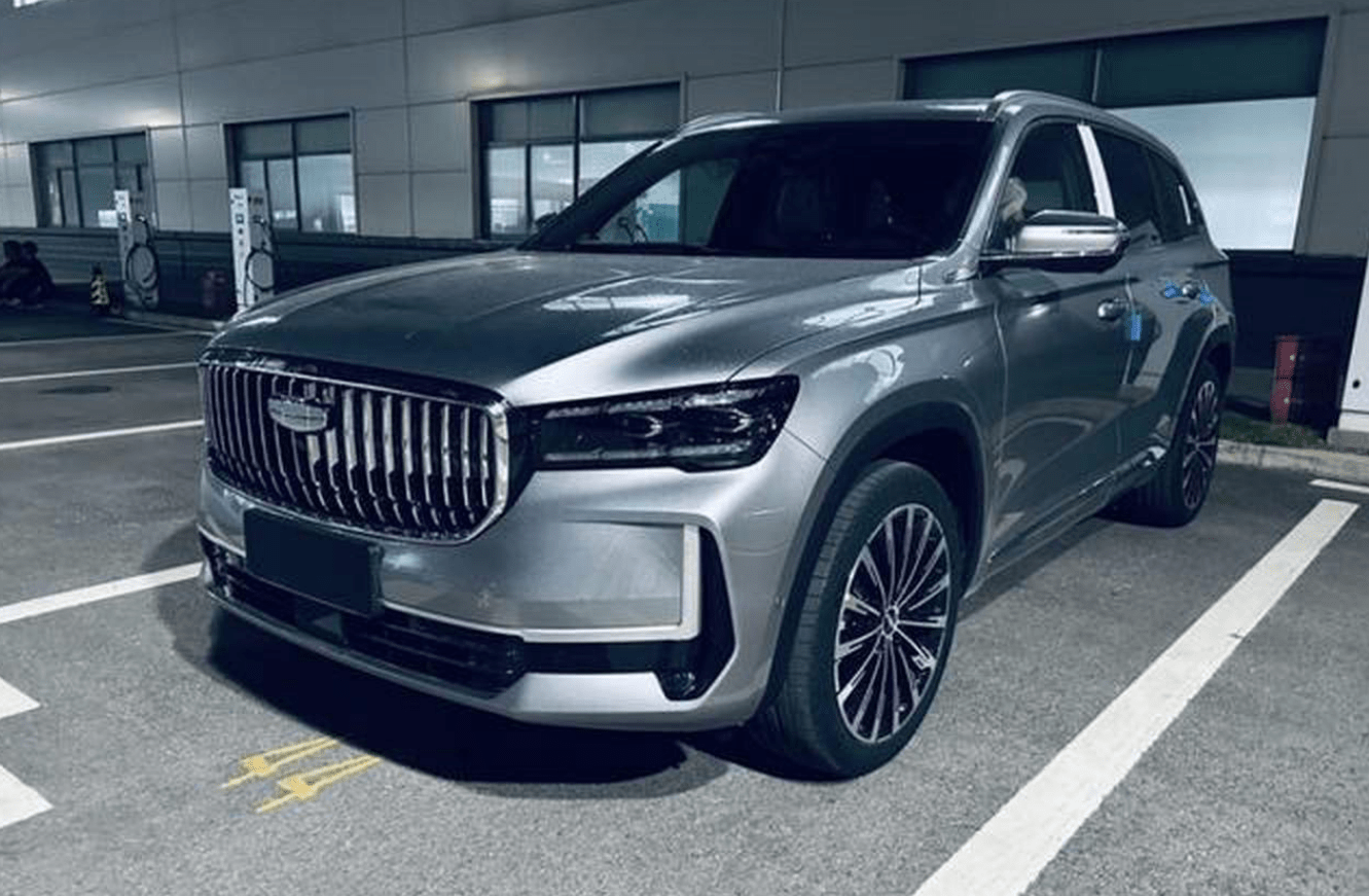 新款星越l混动版现身街头,撞脸迈巴赫gls,增新配色 新发动机_搜狐汽车