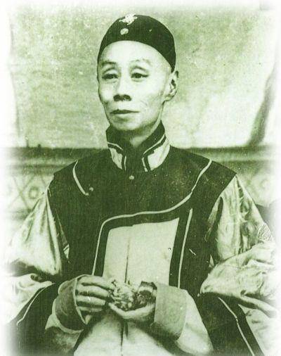 我们都看过电影《梅兰芳》,其中有一个角色名为"十三燕",这个角色原型