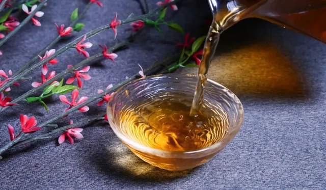 赶紧约起来吧~赴一场经典普洱茶盛宴品普洱茶 观普洱茶趋势 购源头