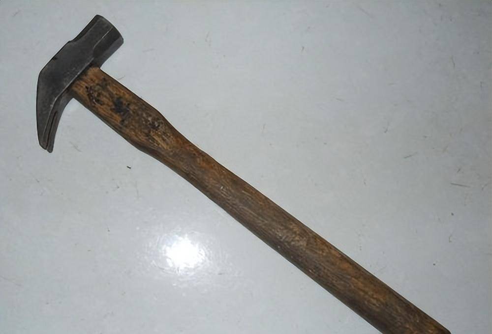 1980年一沈阳大妈携3斤黄金去兑现,警方调查后,牵出