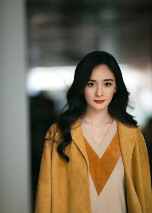 杨幂的成名之路,童星出道,现如今已经是大红大紫了_陈伟霆_生活_事业