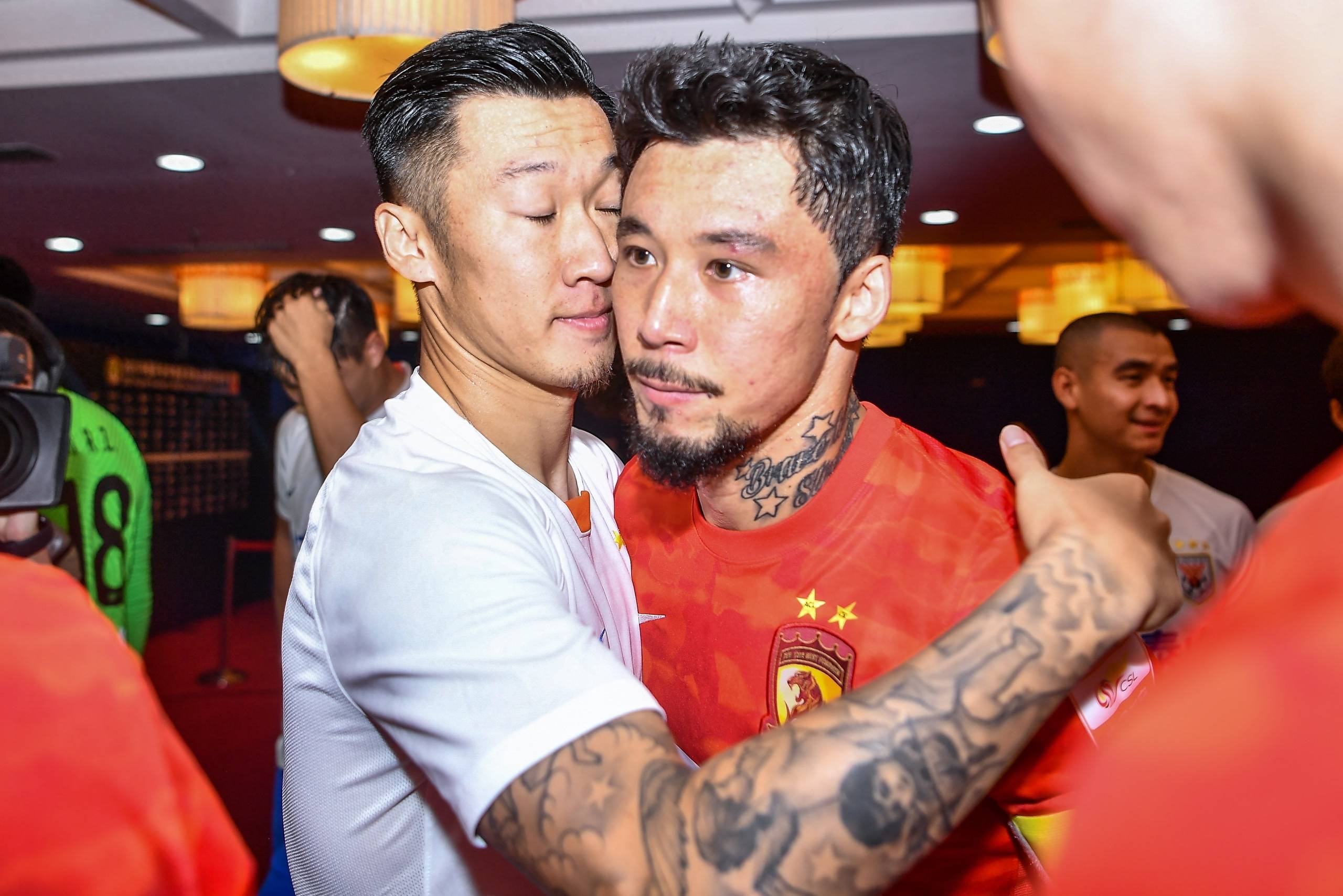 如果上港夺冠 张琳芃跟徐新就危险了 哈维尔可能拿他们祭旗_竞争_目标