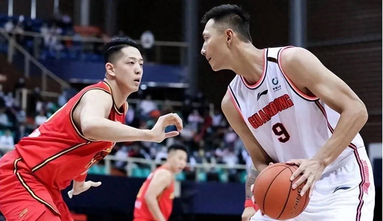 这一次,有了财大气粗的赞助商合作,广东队新赛季的目标也很明确.