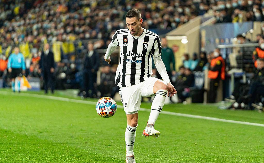 据说,他已经向曼联俱乐部提出要引进皇马的卡马文加.