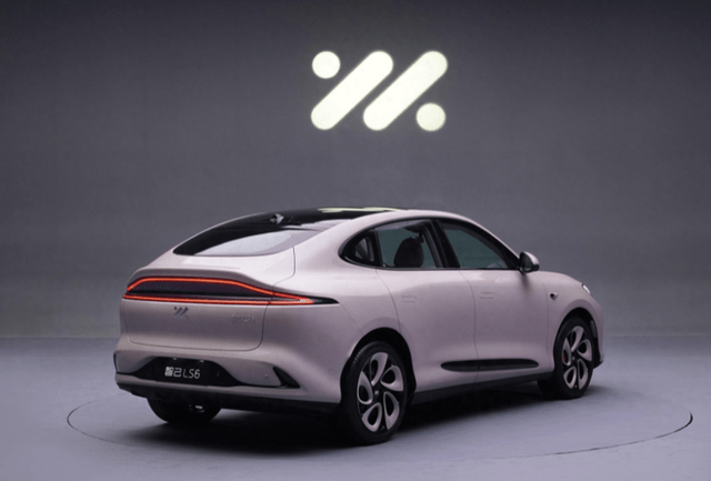 800伏平台中大型SUV 这是要围剿小鹏G6?