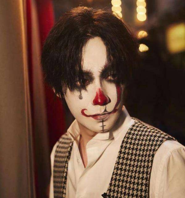 薛之谦版小丑,朱一龙版小丑,看到蔡徐坤:拽出新高度_角色_小鬼_造型