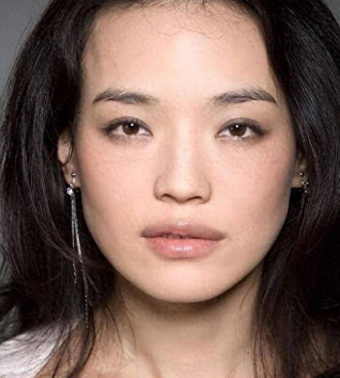 大嘴,驴脸,平胸,明明长得"丑"却火遍大江南北,她们凭啥?