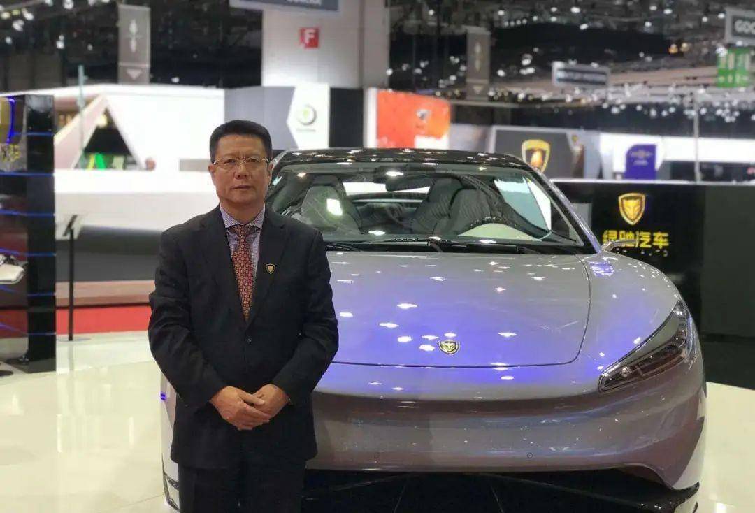 但是,在他的背后,这个绿驰汽车科技集团的创始人兼ceo王向银,却是"