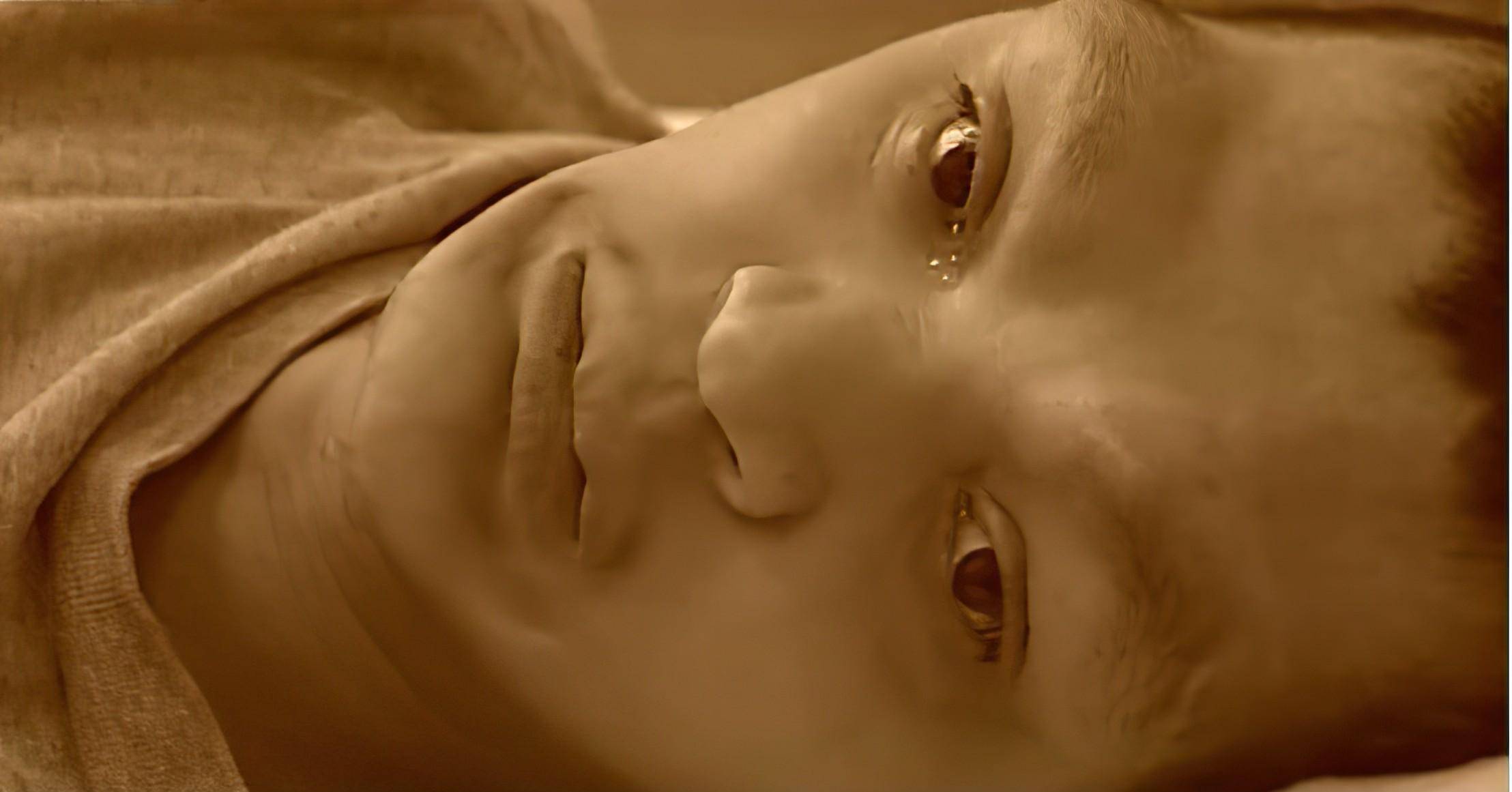 2007年,湖南小伙长相怪异如"猴人",爬行树林间智力仅2岁_陈聪_华的