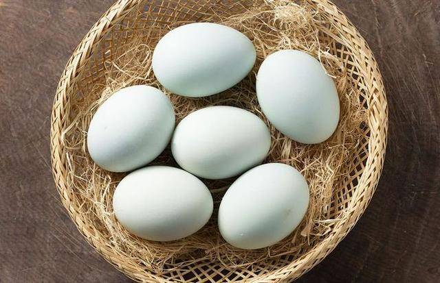 乌鸡蛋和土鸡蛋哪个更有营养？