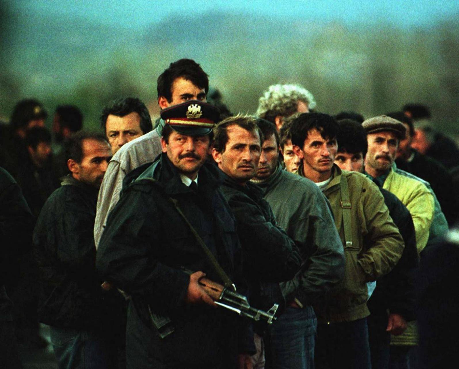 政治背景下的电影叙事：《逃离德黑兰》中的政治表述和现实呈现_搜狐网