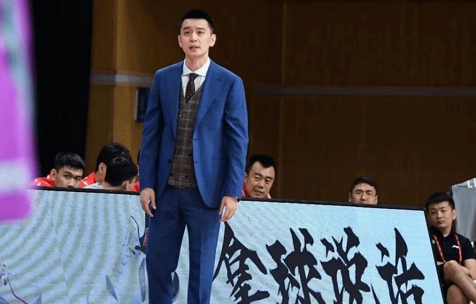 俱乐部内忧外患,全明星后卫伤病加剧,或丢冠_辽宁男篮_艾伦_问题