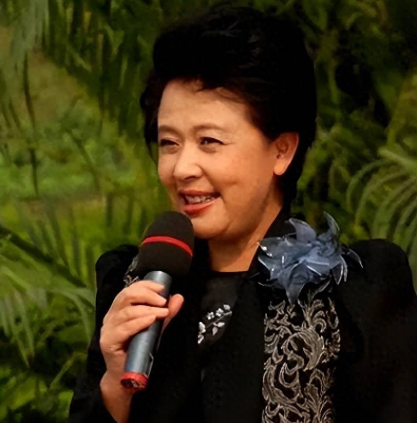 80年代央视最红主持人,晚年患上精神疾病,如今70岁的她怎么样了_刘璐